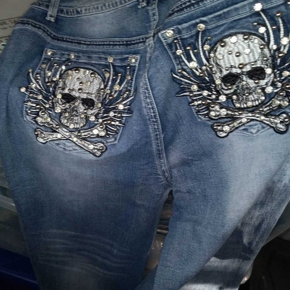 Platinum Plush Skull Crossbones Rhinestone Jeans NWT